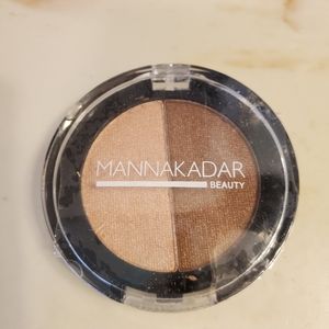 Manna Kadar Highlighter and Bronzer Duo